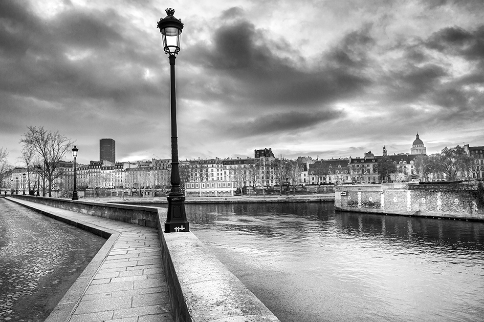 "Lampadaire sur Seine"